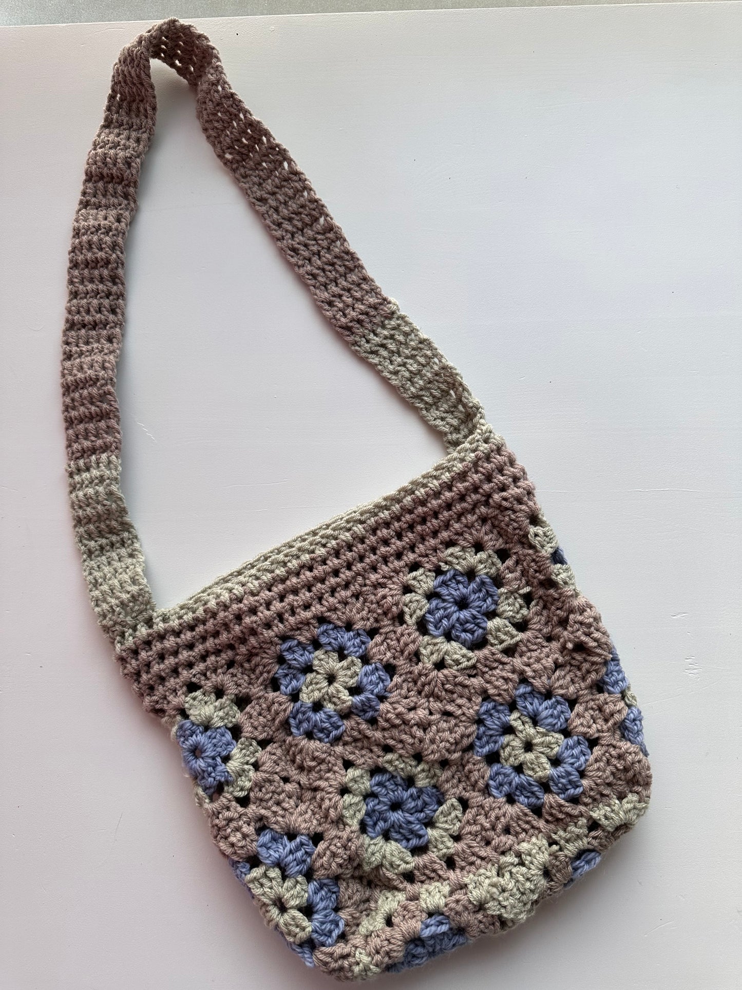 G&B Grannie Tote